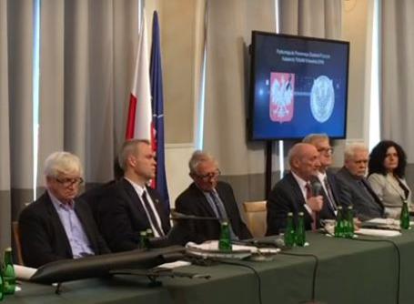 Kryzys i destrukcja. Szkice o protestanckiej reformacji